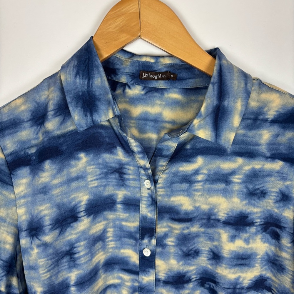J Mclaughlin Lois Button Up Tie Dye Blouse Shirt Size Small Tencel Blue - Picture 5 of 7